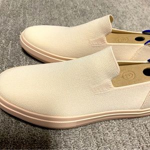 Rothy’s NEW The City Slip on Sneaker. Pink. Size 10.